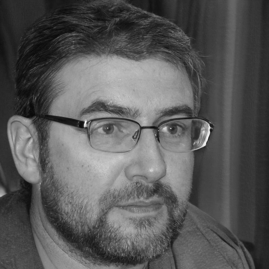 Retrato profesional de Valentí Colom